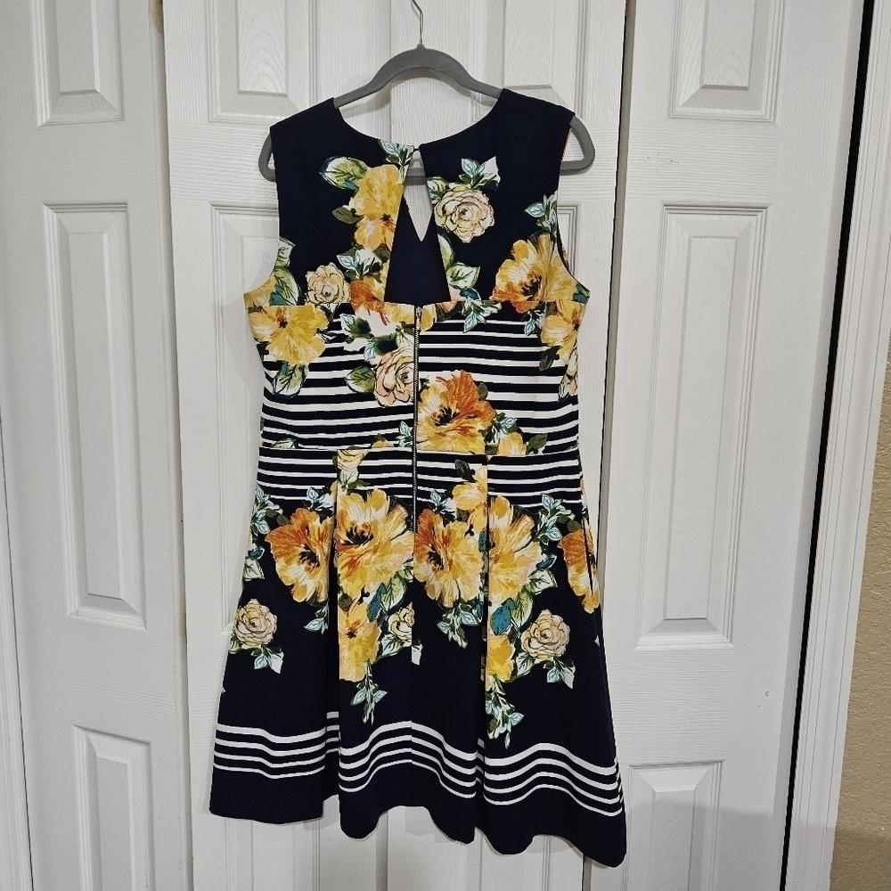 CB Blue/White/Yellow Floral Sleeveless Dress Size 16 - Picture 5 of 11
